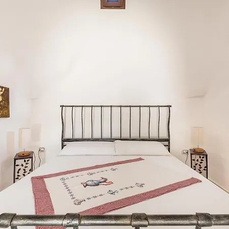 Trulli Contecavallo By Perle Di Puglia * Latiano